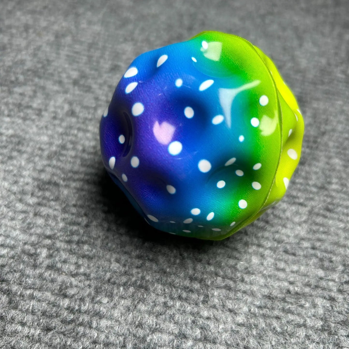 High Bouncing Moon Ball - Planet4Shopping