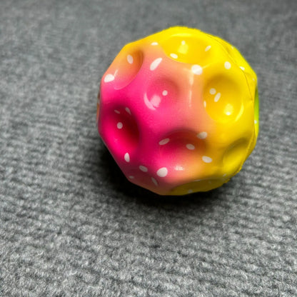 High Bouncing Moon Ball - Planet4Shopping